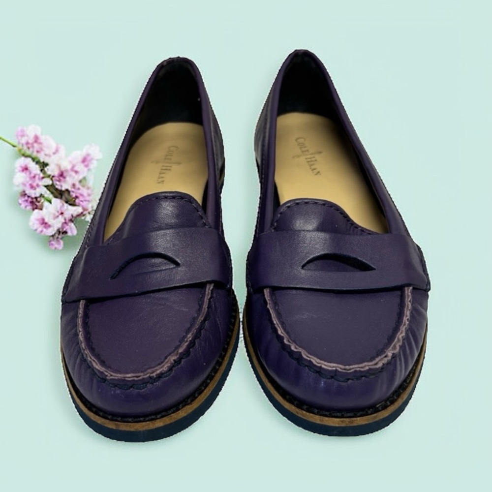 Eggplant Penny Loafers with Moccasin-Style and Flat Sole Size 7